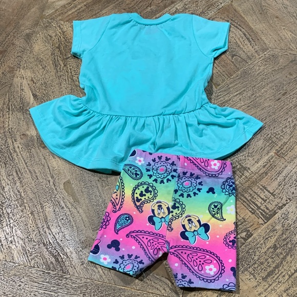 Disney Minnie Mouse Toddler Girls T-Shirt and Shorts Outfit Set! - Picture 7 of 9